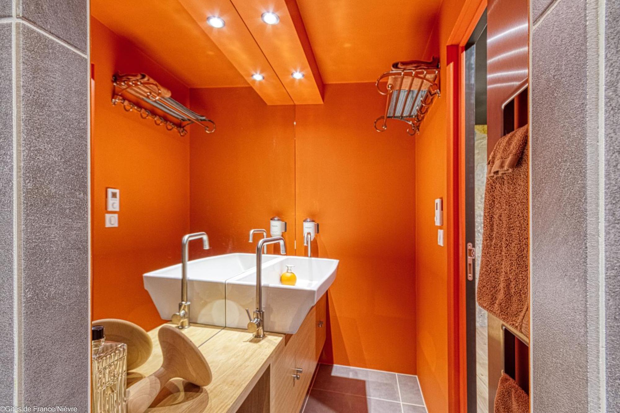 Au Noeud Vert Chambres D'Hotes Nevers Bilik gambar